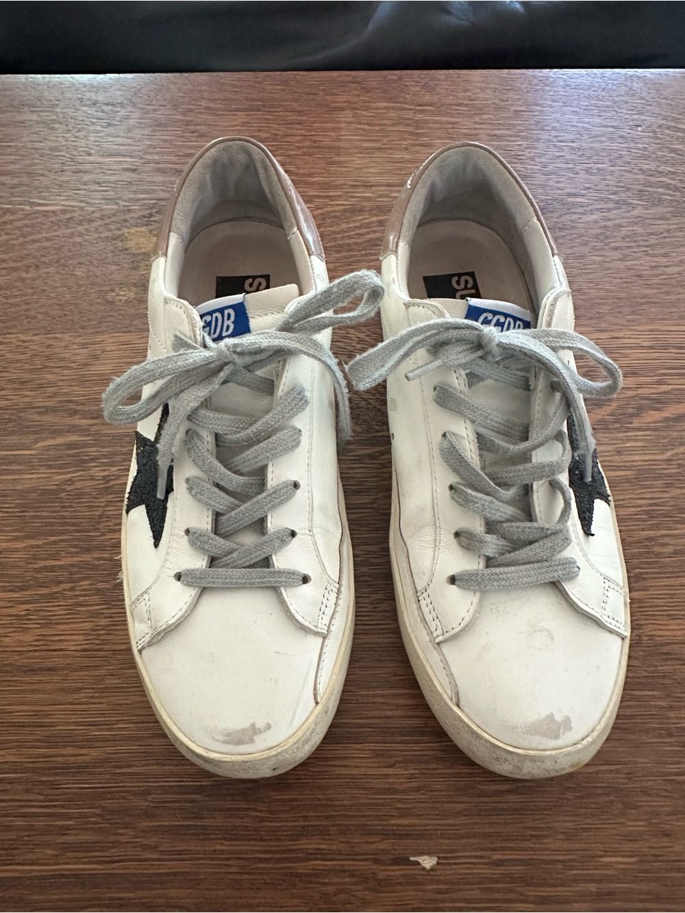Golden Goose Superstar size 40